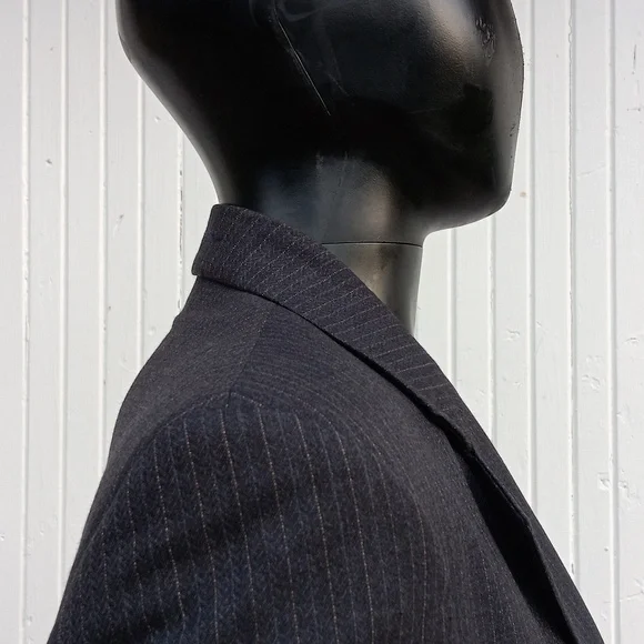 Oleg Cassini Men's Vintage Pin Stripe (3) Button Luxury Blazer - Picture 10 of 16